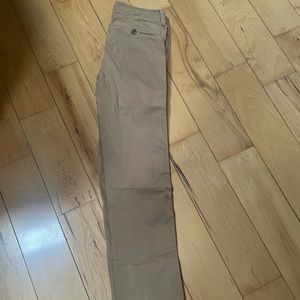 American Eagle Men’s Khakis